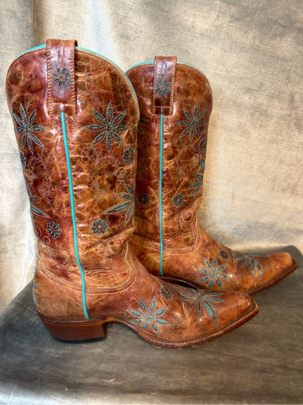Shyanne Daisy Mae Western Brown Cowboy Boots Flower Inlay Women's Size 7B